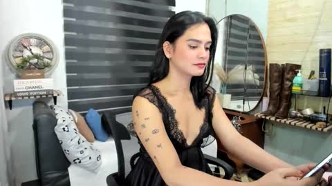 tslatinazandra online show from March 10, 2026, 1:27 pm