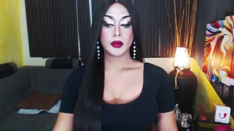 Snapshot of tsmamahmerslove chatting on July 12, 2026, 11:18 pm Nicoleeee online show from July 12, 2026, 11:18 pm