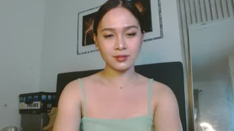 Bella Ratbu online show from January 17, 2025, 2:28 pm