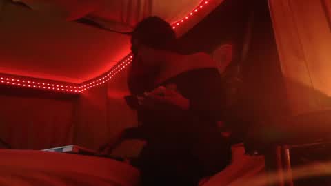 Snapshot of tsnitra chatting on December 7, 2024, 9:39 am TsNitra online show from December 7, 2024, 9:39 am