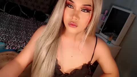 Snapshot of tsscarlett_xx chatting on October 9, 2025, 3:21 pm jayvie online show from October 9, 2025, 3:21 pm