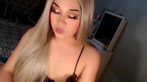 Snapshot of tsscarlett_xx chatting on October 14, 2025, 9:54 am jayvie online show from October 14, 2025, 9:54 am