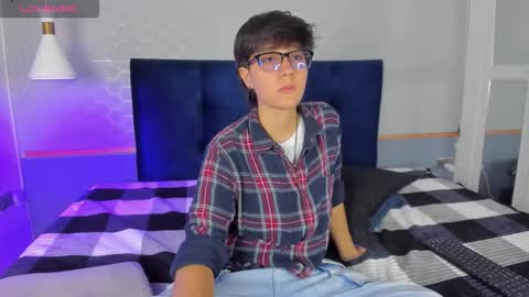 Snapshot of tsuki_maru chatting on September 19, 2025, 7:47 pm Maru online show from September 19, 2025, 7:47 pm