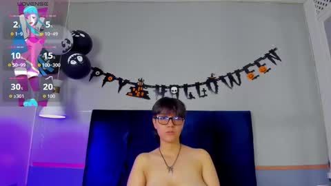 Snapshot of tsuki_maru chatting on October 24, 2025, 8:27 pm Maru online show from October 24, 2025, 8:27 pm