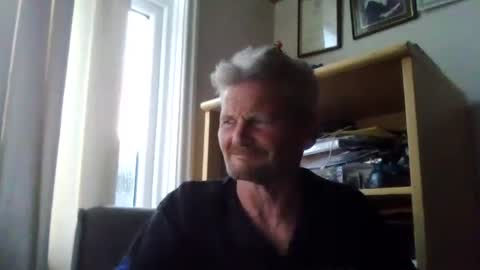 Snapshot of ttb2769 chatting on September 24, 2025, 5:49 pm ttb2769 online show from September 24, 2025, 5:49 pm