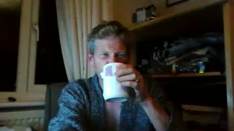 Snapshot of ttb2769 chatting on October 20, 2025, 4:57 am ttb2769 online show from October 20, 2025, 4:57 am