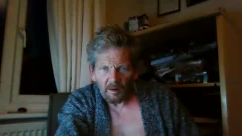 Snapshot of ttb2769 chatting on October 31, 2025, 6:25 am ttb2769 online show from October 31, 2025, 6:25 am