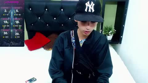 ttimy online show from December 5, 2024, 8:11 pm