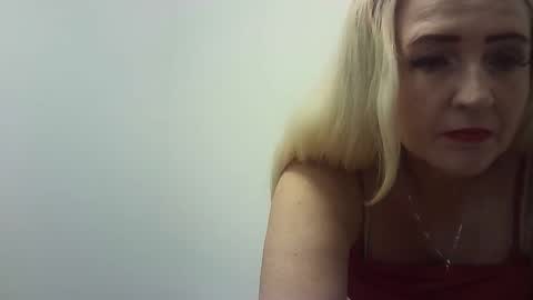 Snapshot of ttrnynela chatting on October 14, 2025, 7:20 am Ttrnynela online show from October 14, 2025, 7:20 am