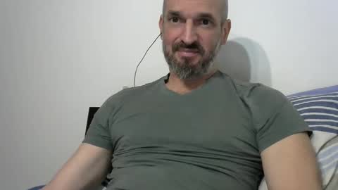 tu_bomberono online show from January 15, 2025, 8:37 pm