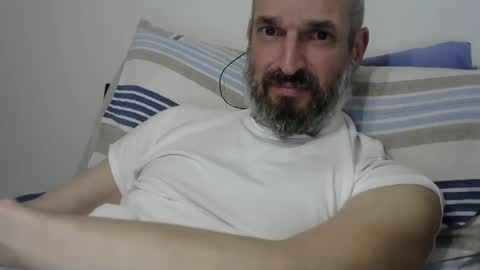 tu_bomberono online show from February 14, 2025, 9:21 pm