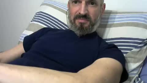 tu_bomberono online show from February 25, 2025, 4:53 pm