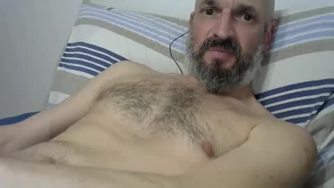 tu_bomberono online show from March 8, 2025, 9:18 pm