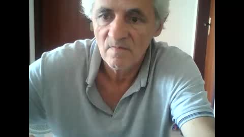 Snapshot of tuamigo8a chatting on February 16, 2025, 4:10 pm Siveomeves online show from February 16, 2025, 4:10 pm
