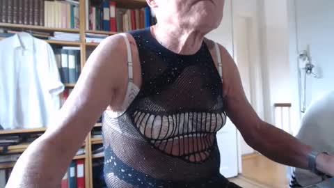 FINN but call me NANNA online show from December 4, 2024, 10:35 am