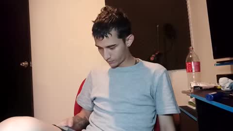 tubebe_08 online show from September 23, 2025, 11:08 pm