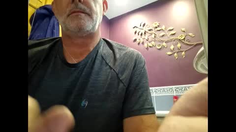 tubsy6868 online show from October 26, 2025, 4:24 pm