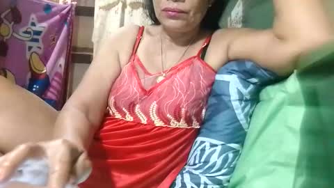 Mae online show from May 5, 2026, 9:45 pm