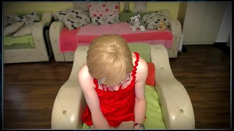 Clementine online show from December 31, 2024, 8:48 am
