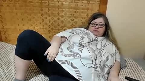 Lana online show from February 5, 2025, 1:47 am