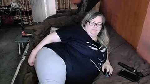 Lana online show from February 18, 2025, 8:27 am