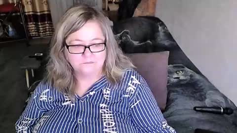 Lana online show from November 6, 2025, 10:21 pm