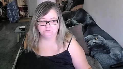 Lana online show from March 6, 2026, 1:24 am