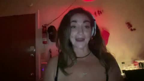 CurveyTurtleObeys online show from September 18, 2025, 7:54 am