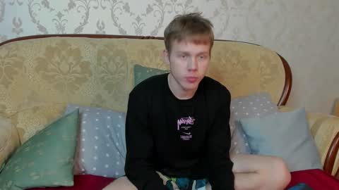 Snapshot of twelveeek chatting on November 8, 2025, 7:12 pm Angus online show from November 8, 2025, 7:12 pm