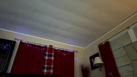 twerkandjerkk online show from February 12, 2026, 8:09 am