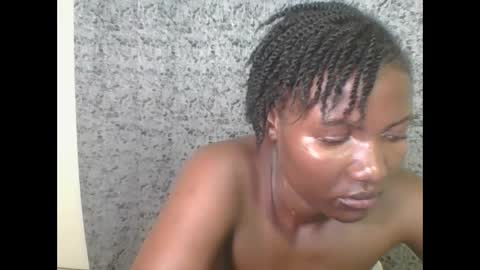 Snapshot of twerker_lyly chatting on September 19, 2025, 5:09 am twerker_lyly online show from September 19, 2025, 5:09 am