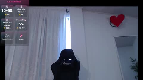 Snapshot of twerking_bigass chatting on October 1, 2025, 6:47 pm Sophy online show from October 1, 2025, 6:47 pm