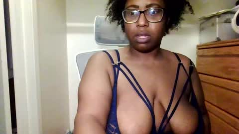 Snapshot of twiceasbadd_ chatting on January 18, 2025, 5:20 am onlyfanstwiceasbadd online show from January 18, 2025, 5:20 am