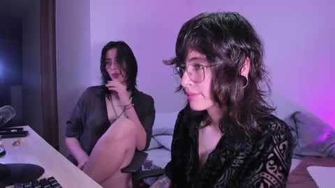 Snapshot of twilightmuses chatting on October 14, 2025, 11:27 pm Eve Lili online show from October 14, 2025, 11:27 pm