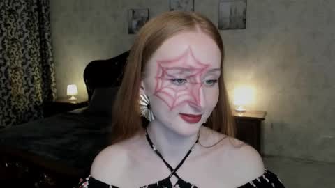 Snapshot of twilightserenade chatting on October 30, 2025, 11:33 am twilightserenade online show from October 30, 2025, 11:33 am