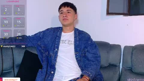 Snapshot of twink_daren chatting on April 15, 2026, 8:09 pm Mr Daren online show from April 15, 2026, 8:09 pm