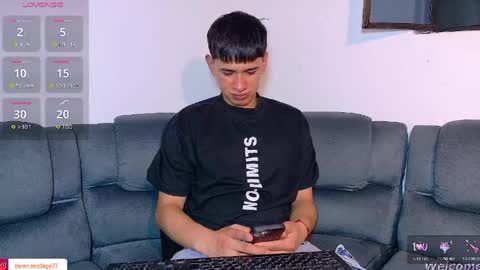 Snapshot of twink_daren chatting on April 17, 2026, 6:55 pm Mr Daren online show from April 17, 2026, 6:55 pm