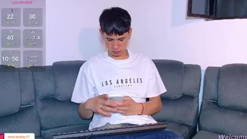 Snapshot of twink_daren chatting on April 25, 2026, 6:49 pm Mr Daren online show from April 25, 2026, 6:49 pm