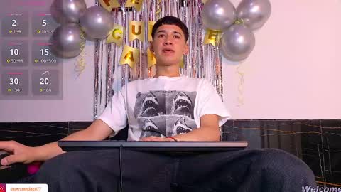 Snapshot of twink_daren chatting on May 6, 2026, 6:02 pm Mr Daren online show from May 6, 2026, 6:02 pm