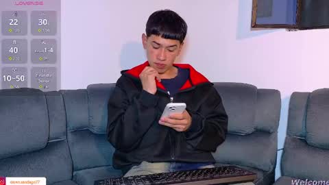 Snapshot of twink_daren chatting on May 8, 2026, 6:13 pm Mr Daren online show from May 8, 2026, 6:13 pm