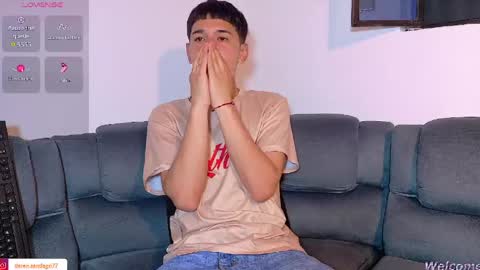 Snapshot of twink_daren chatting on May 11, 2026, 6:27 pm Mr Daren online show from May 11, 2026, 6:27 pm