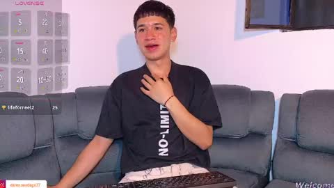 Snapshot of twink_daren chatting on May 14, 2026, 6:47 pm Mr Daren online show from May 14, 2026, 6:47 pm