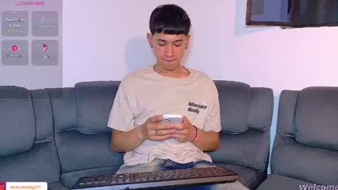 Snapshot of twink_daren chatting on May 18, 2026, 7:20 pm Mr Daren online show from May 18, 2026, 7:20 pm