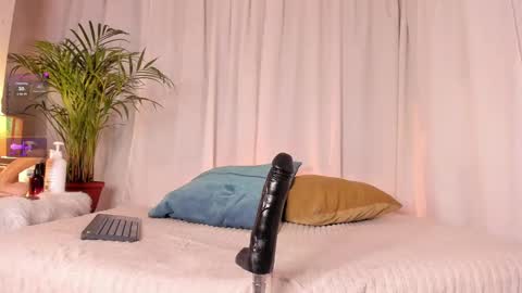Lion online show from February 26, 2025, 10:53 pm