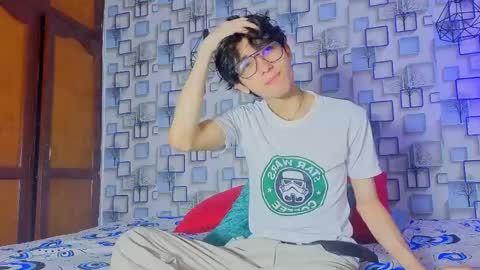 Snapshot of twink_sebas7 chatting on April 12, 2026, 12:10 pm Sebastin online show from April 12, 2026, 12:10 pm