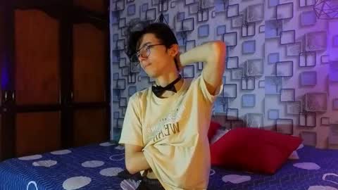 Snapshot of twink_sebas7 chatting on April 17, 2026, 12:19 pm Sebastin online show from April 17, 2026, 12:19 pm