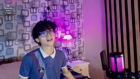 Snapshot of twink_sebas7 chatting on May 5, 2026, 12:13 pm Sebastin online show from May 5, 2026, 12:13 pm