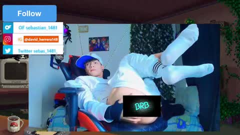 Snapshot of twink_sebas_ chatting on March 1, 2025, 10:10 pm Bad boy sebastian online show from March 1, 2025, 10:10 pm