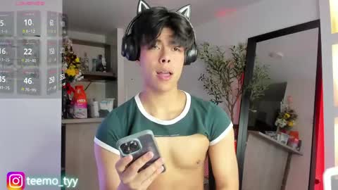 twink_teemo online show from May 7, 2026, 9:42 pm