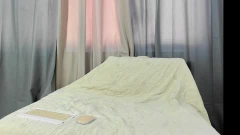 Twink Waldorf online show from September 22, 2025, 8:00 pm